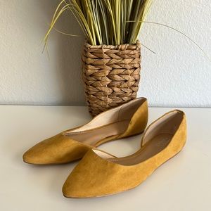 Market & Spruce Suede Flats
